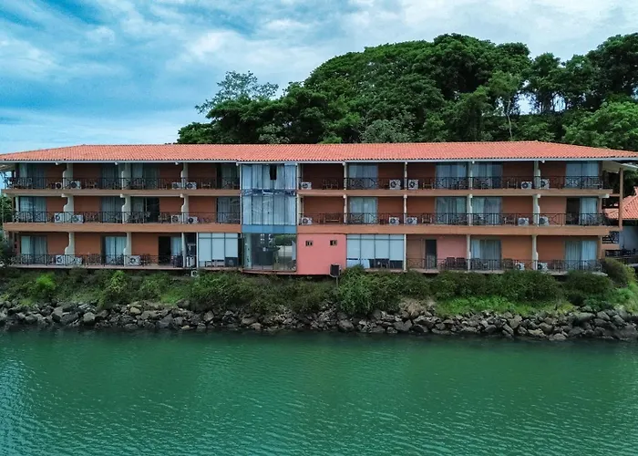 Hotel: The Beach House