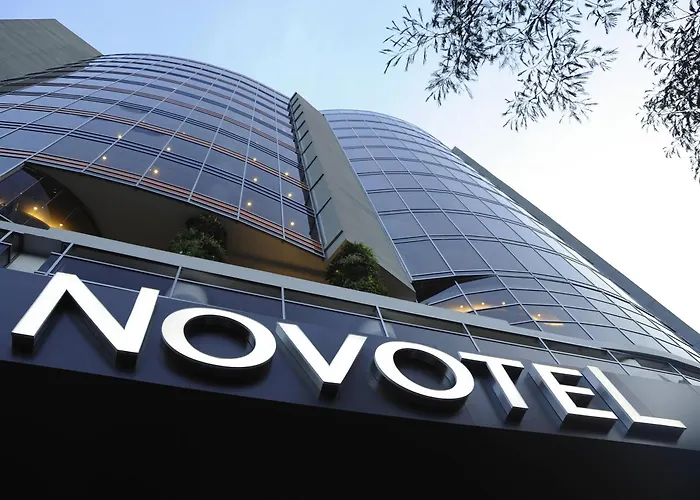 Central hotel: Novotel Panama City